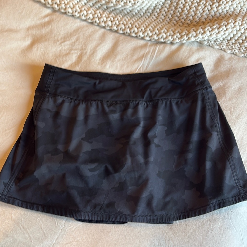Lululemon Pace Rival skirt-size 10